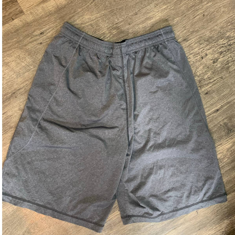 Under Armour Men's Heatgear Athletic Shorts- Lg - Picture 3 of 5